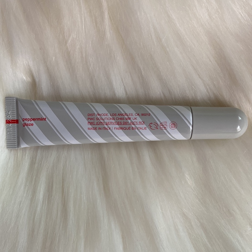 Limited Edition! Peppermint glaze peptide lip treatment - Picture 6 of 6